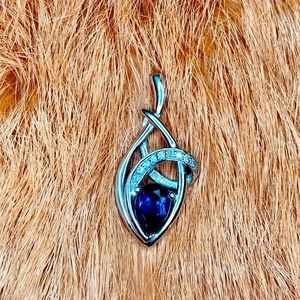 Alexandrite & Diamond Pendant